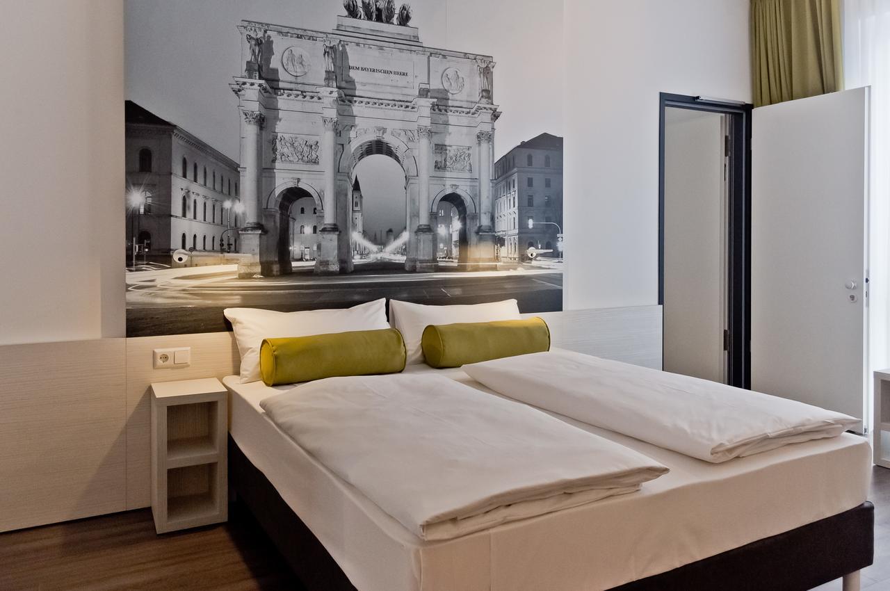 Super 8 By Wyndham West München
