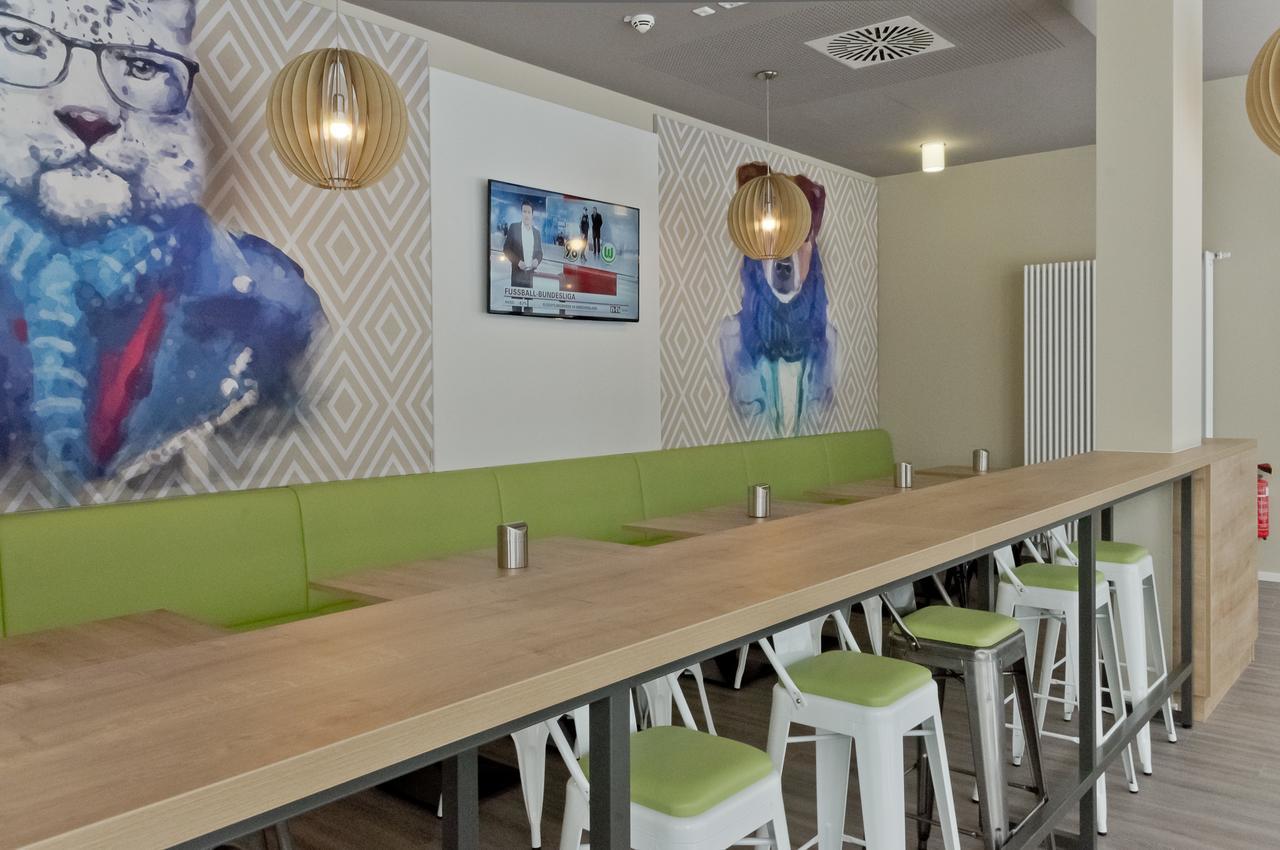 Super 8 By Wyndham West Hotel München
